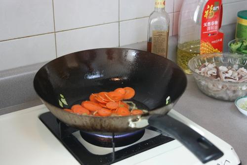 兰花炒鱿鱼的做法