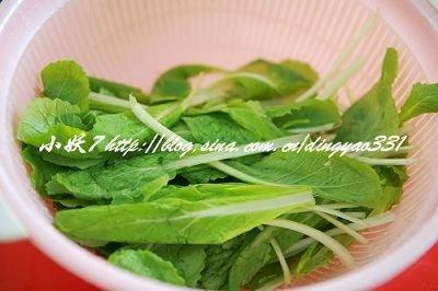 鲜虾丸小白菜汤的做法