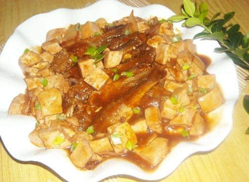 黄花鱼溜豆腐的做法