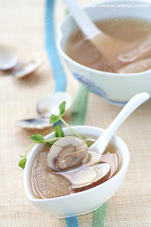 蛤蜊竹荪汤的做法