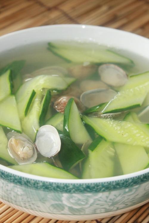黄瓜蛤蜊汤的做法