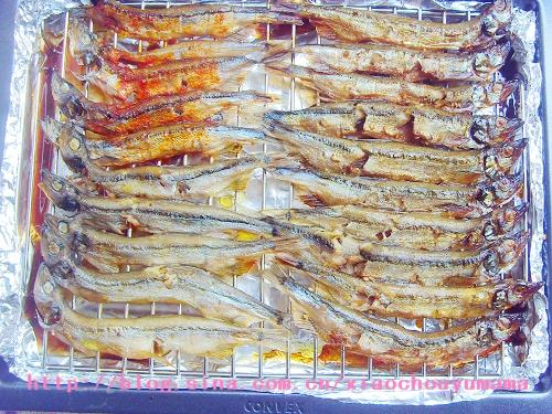 烤多春鱼的做法