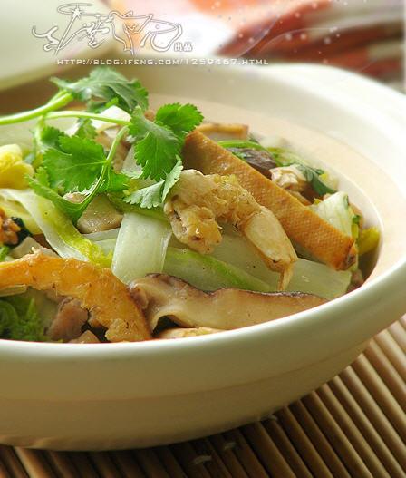 干锅虾娃娃菜的做法