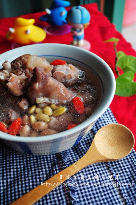 花生黄豆猪手汤的做法