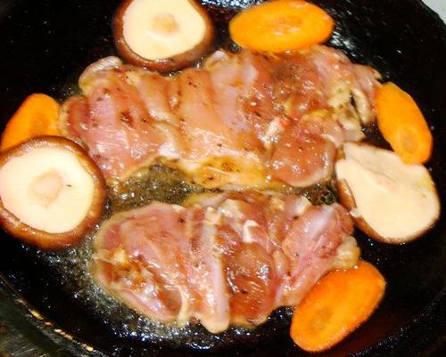 叉烧酱煎鸡排的做法