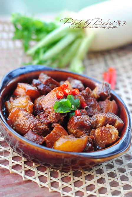萝卜红烧肉的做法