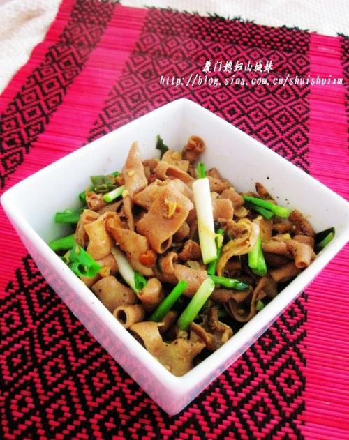 泡椒鸭肠的做法