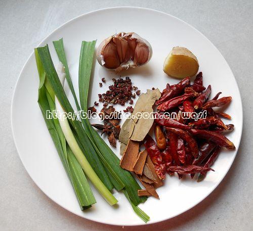 熏干腊肉干锅的做法