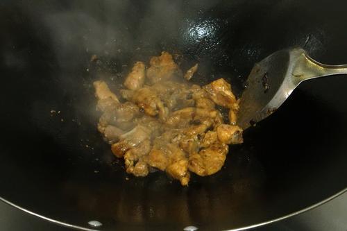 豆角焖排骨的做法