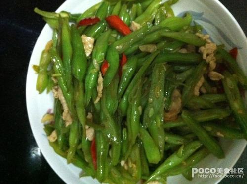 辣椒瘦肉炒四季豆的做法