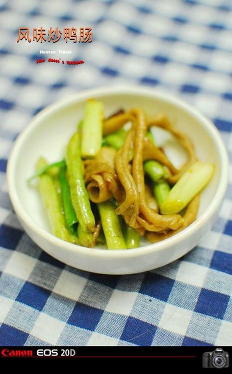 风味鸭肠的做法