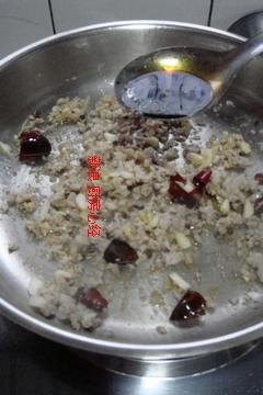 干煸苦瓜的做法