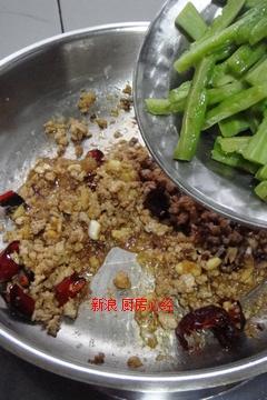 干煸苦瓜的做法