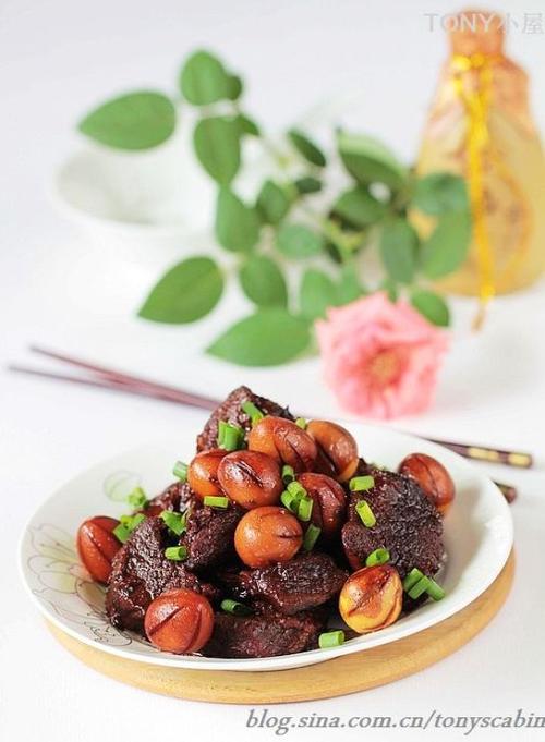 红烧牛肉炖鹌鹑蛋的做法