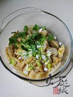 炝拌水煮白菜的做法