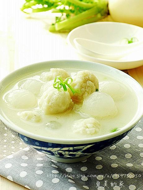 萝卜鱼丸汤的做法