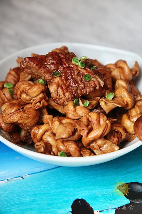 红烧龙骨千张结的做法