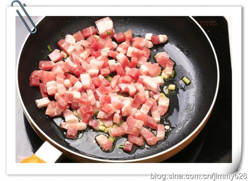 肉丁炒蟹味菇的做法