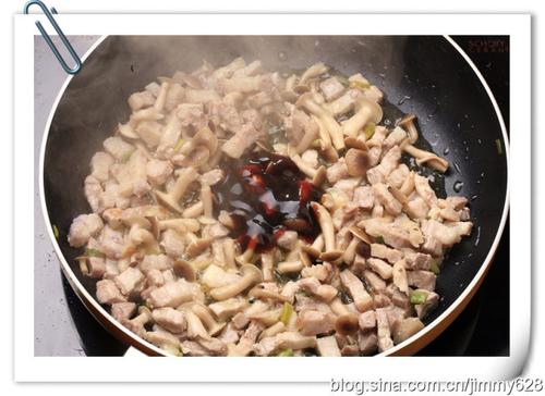 肉丁炒蟹味菇的做法