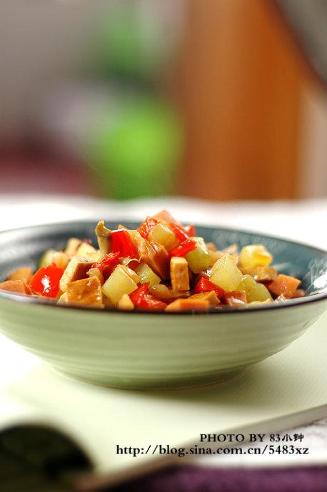 莴苣香干丁的做法