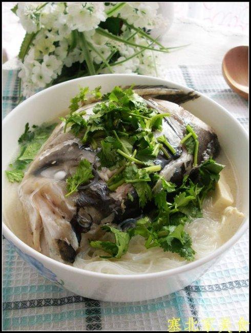 鱼头豆腐汤的做法