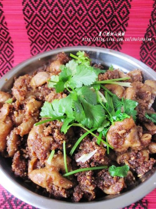 粉蒸肥肠的做法