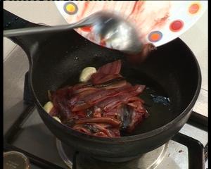 虎皮椒鳝鱼和炸菇盒的做法