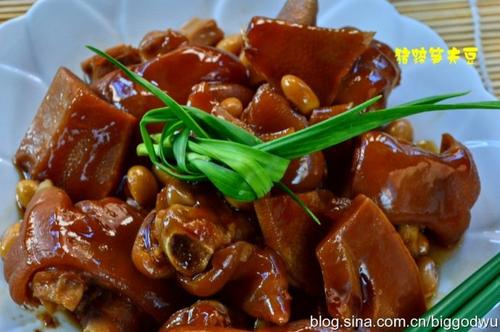 猪蹄笋夫豆的做法