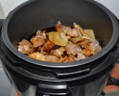 猪蹄笋夫豆的做法