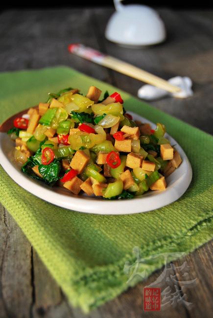 ��˰趹�ɵ�����