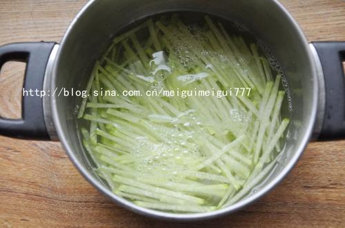 �ܲ�ľ�������������