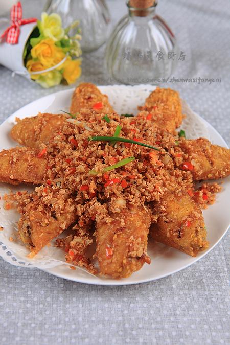 避风塘炒鸡翅的做法