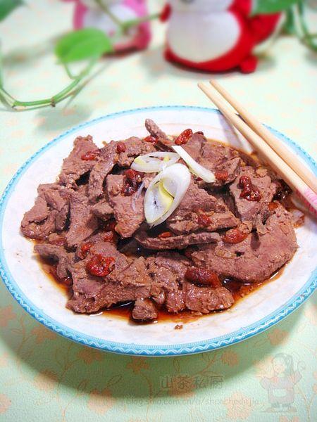 枸杞蒸猪肝的做法