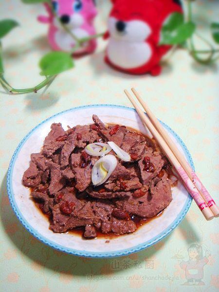 枸杞蒸猪肝的做法