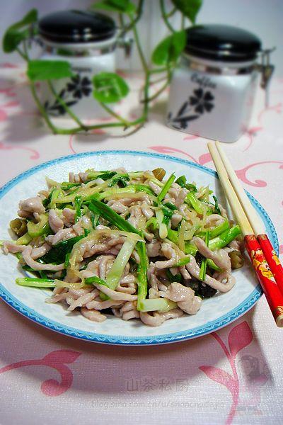 仔姜熘肉丝的做法