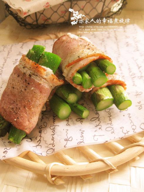 黑椒培根芦笋卷的做法