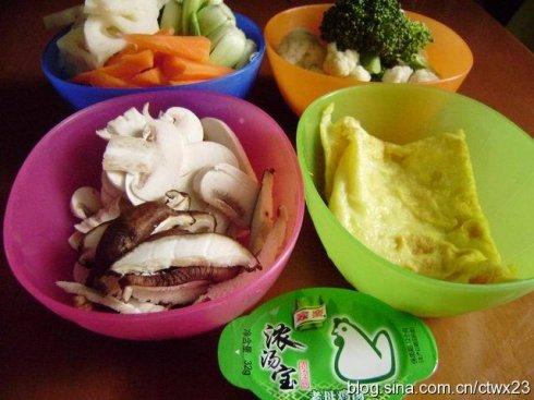 时蔬蛋皮汤的做法