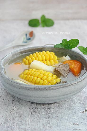 玉米红萝卜淮山煲猪横脷的做法