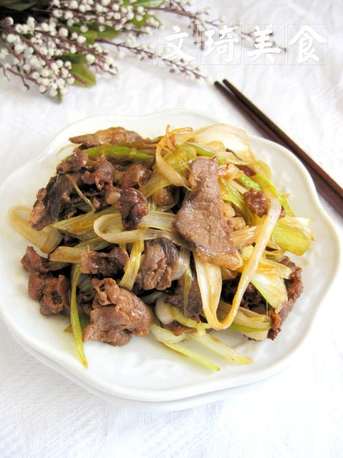 �б����������