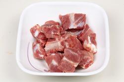 白蘑菇排骨汤的做法