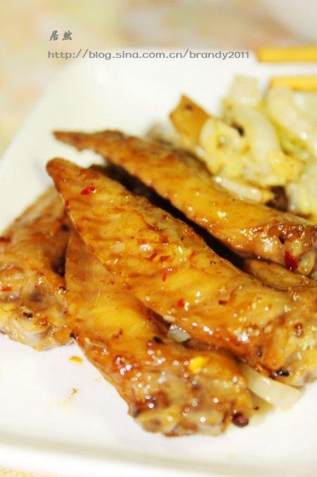 麻辣白菜鸡翼尖的做法