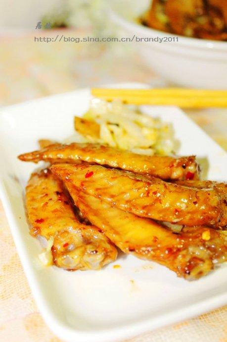 麻辣白菜鸡翼尖的做法