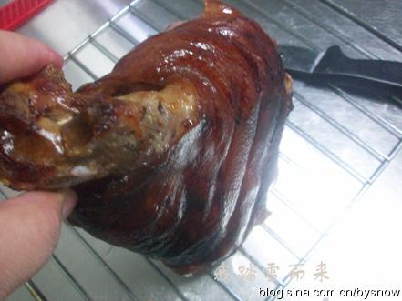 德式烤肘子的做法