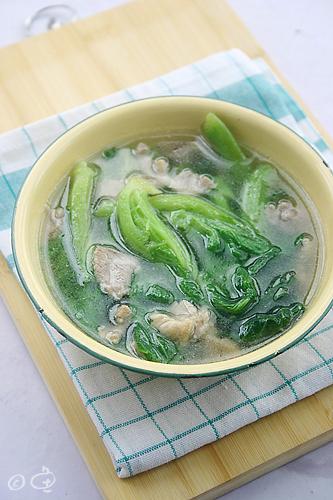 芥菜滚瘦肉的做法