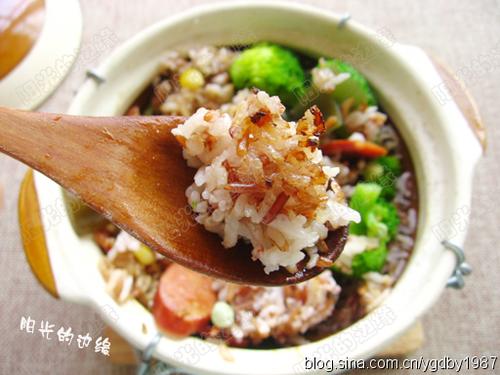 素腊味煲仔饭的做法