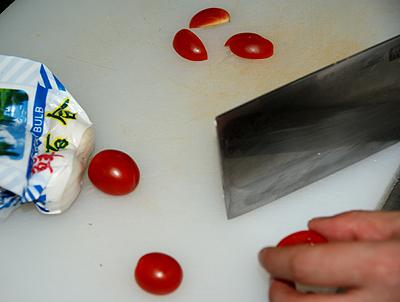 百合菠萝炒秋葵的做法