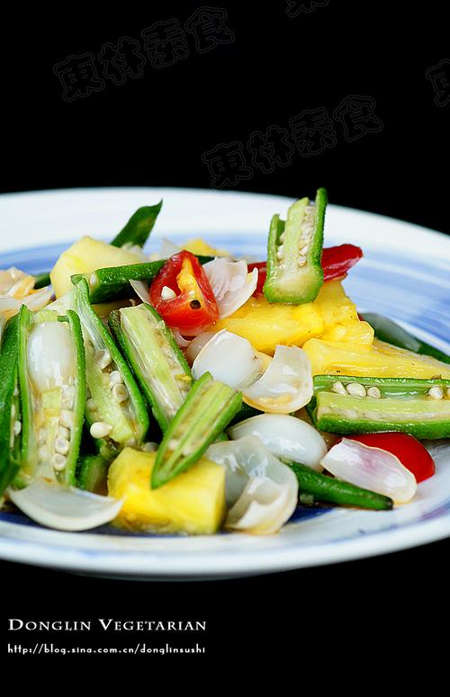 百合菠萝炒秋葵的做法