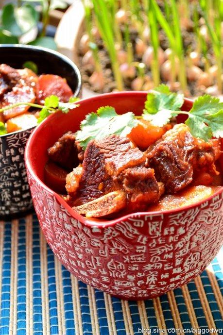 牛肋排烧土豆的做法