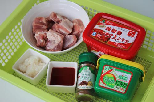 五星级粉蒸排骨的做法