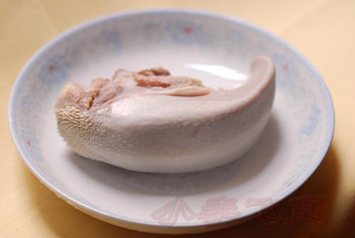头抽蒸猪舌头的做法